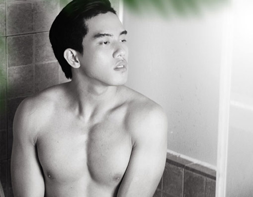 Chinh Nguyễn sexy dáng chuẩn