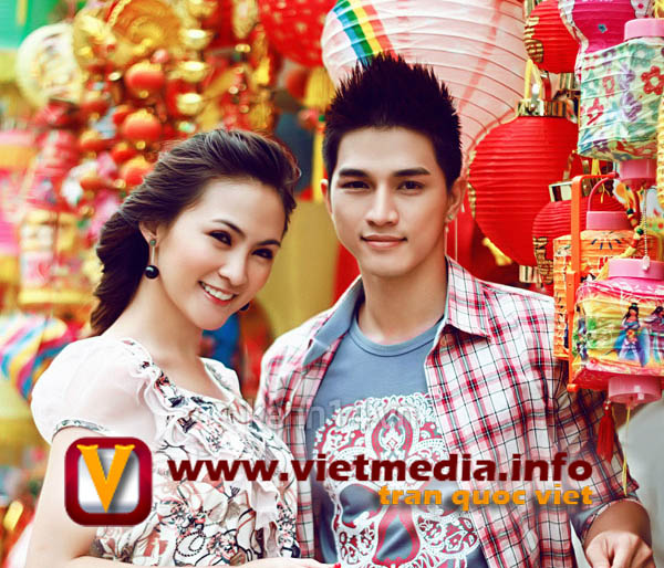 Kelly và Philip Huỳnh sánh đôi trung thu