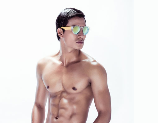 Thạch Sanh khoe body cực chuẩn