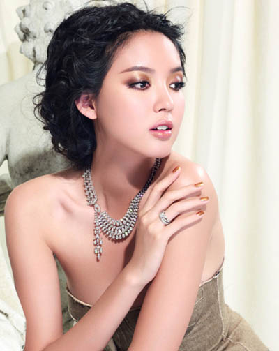 Trương Tử Lâm xinh tươi quý phái