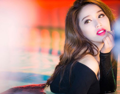 Bảo Thy sexy trong MV Im Sorry Babe